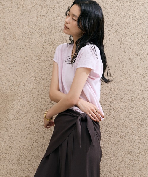 Doux archives（ドゥアルシーヴ）の「ペーパーヤーンＶネックニット（ニット/セーター・レディース・イエロー/ピンク/オフホワイト/ブルー・FREE）」の15枚目の写真