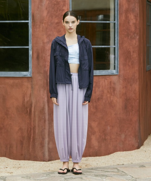 Julier Yoga and Relax(ジュリエヨガアンドリラックス)の「Julier ルーセントUV ライトブルゾン(ブルゾン・レディース・ホワイト/ネイビー/ラベンダー/ベージュ・FREE)」の19枚目の写真