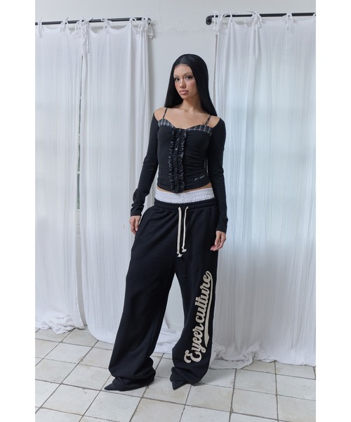EYEER(イワイイアル)の「SCRIPT LOGO LAYERD SWEATPANTS(スウェットパンツ・レディース・ブラック・SMALL)」の7枚目の写真