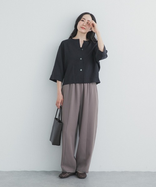 URBAN RESEARCH DOORS（アーバンリサーチドアーズ）の「ノーカラーバックギャザーブラウス（シャツ/ブラウス・レディース・ブラック/ベージュ・FREE）」の9枚目の写真