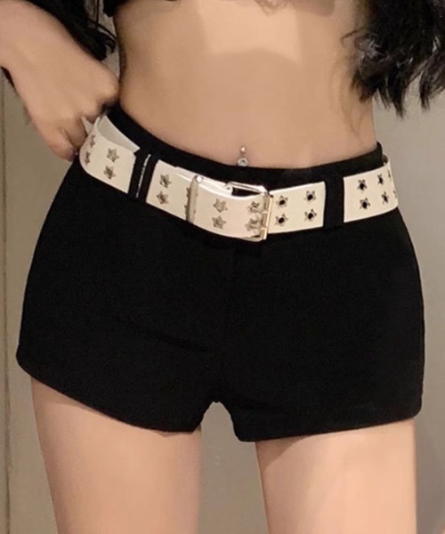 Teem Store(チームストア)の「ハイウエストショートパンツ(スタッズベルト付き)(その他パンツ・レディース・ホワイト/ブラック・S/M)」の2枚目の写真