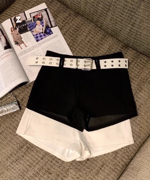 Teem Store(チームストア)の「ハイウエストショートパンツ(スタッズベルト付き)(その他パンツ・レディース・ホワイト/ブラック・S/M)」の7枚目の写真
