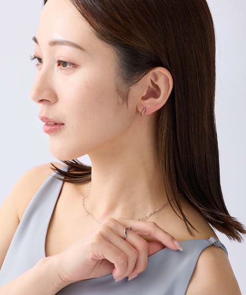 CALIN　STANDARD（カリンスタンダード）の「◆金属アレルギー対応◆◆made in japan◆【痛くない】【落ちにくい】【ストレスフリーな着け心地】スクエア　ミニループフィットイヤリング（イヤリング・レディース・ゴールド/ピンクゴールド/シルバー・FREE）」の5枚目の写真