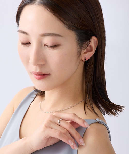 CALIN　STANDARD（カリンスタンダード）の「◆金属アレルギー対応◆◆made in japan◆【痛くない】【落ちにくい】【ストレスフリーな着け心地】スクエア　ミニループフィットイヤリング（イヤリング・レディース・ゴールド/ピンクゴールド/シルバー・FREE）」の6枚目の写真
