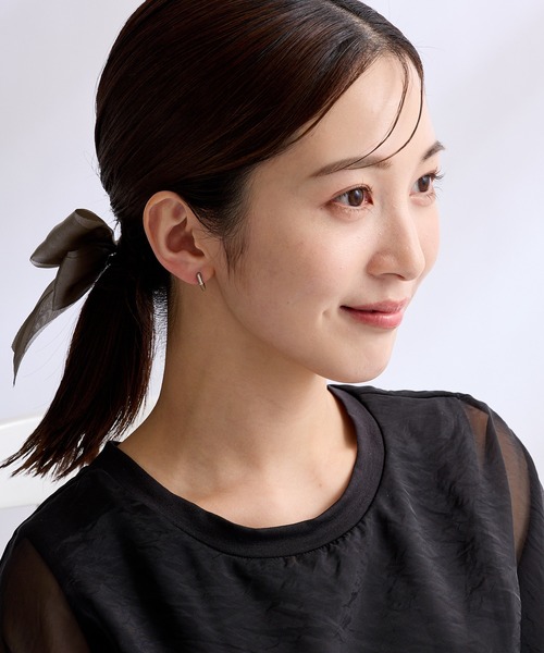 CALIN　STANDARD（カリンスタンダード）の「◆金属アレルギー対応◆◆made in japan◆【痛くない】【落ちにくい】【ストレスフリーな着け心地】スクエア　ミニループフィットイヤリング（イヤリング・レディース・ゴールド/ピンクゴールド/シルバー・FREE）」の9枚目の写真