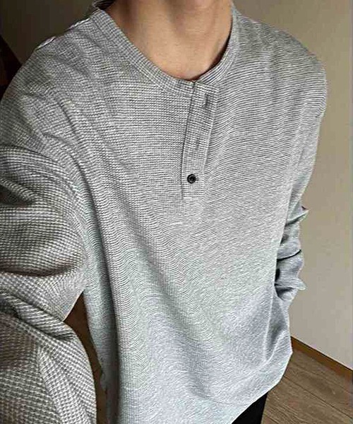 STYLE NUMBER(スタイルナンバー)の「【 STYLE NUMBER / スタイルナンバー 】 ヘンリーネック ワッフル ロンT(Tシャツ/カットソー・メンズ・グレー/ホワイト/ブラック・MEDIUM/LARGE)」の3枚目の写真