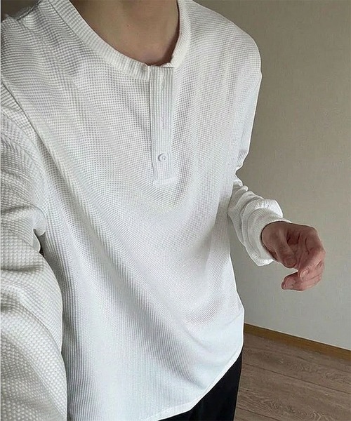 STYLE NUMBER(スタイルナンバー)の「【 STYLE NUMBER / スタイルナンバー 】 ヘンリーネック ワッフル ロンT(Tシャツ/カットソー・メンズ・グレー/ホワイト/ブラック・MEDIUM/LARGE)」の1枚目の写真