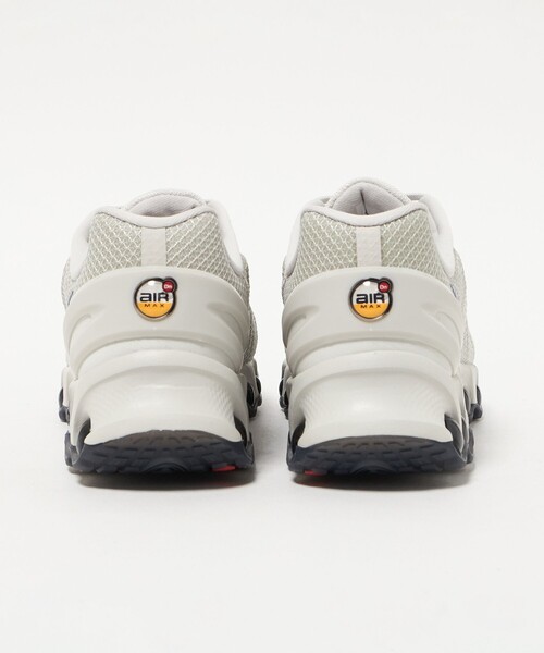 NIKE(ナイキ)の「<NIKE>エア マックス Dn8 スニーカー(スニーカー・メンズ・ブラック/ライトグレー・26cm/29cm/26.5cm/27.5cm/27cm/28.5cm/28cm)」の16枚目の写真