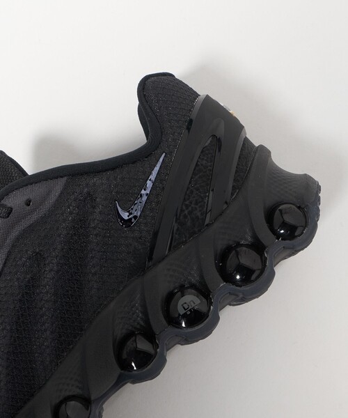 NIKE(ナイキ)の「<NIKE>エア マックス Dn8 スニーカー(スニーカー・メンズ・ブラック/ライトグレー・26cm/29cm/26.5cm/27.5cm/27cm/28.5cm/28cm)」の8枚目の写真
