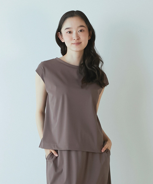 LOGEMENT DE CLAIRE(ロジュモンドクレール)の「【Allease/オールイーズ】ノースリーブプルオーバー(Tシャツ/カットソー・レディース・ブラウン/チャコールグレー/オフホワイト/ブラック・FREE)」の1枚目の写真
