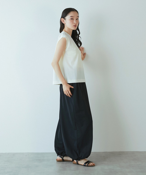 LOGEMENT DE CLAIRE(ロジュモンドクレール)の「【Allease/オールイーズ】ノースリーブプルオーバー(Tシャツ/カットソー・レディース・ブラウン/チャコールグレー/オフホワイト/ブラック・FREE)」の5枚目の写真