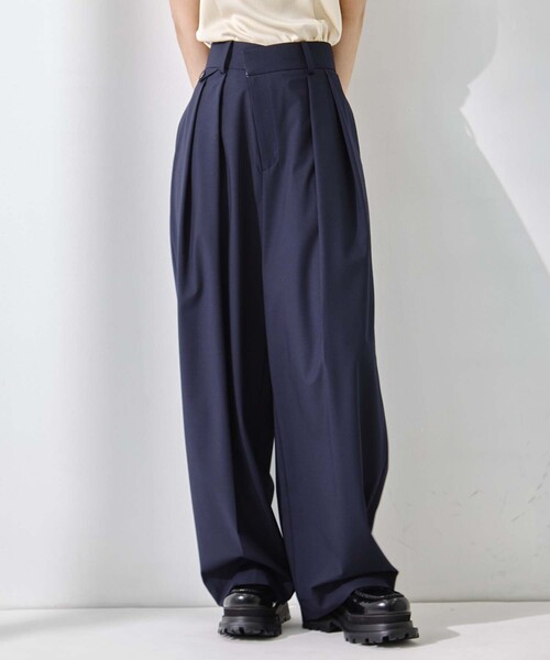 STUDIOUS(ステュディオス)の「【STUDIOUS/ステュディオス】Double Tucked Stretch Trousers/ダブルタックストレッチトラウザーズ/ウォッシャブル/オフィス/美脚見え/ウエストゴム/ストレスフリー(スラックス・レディース・ネイビー/ブラック/ライトグレー・2/1)」の4枚目の写真