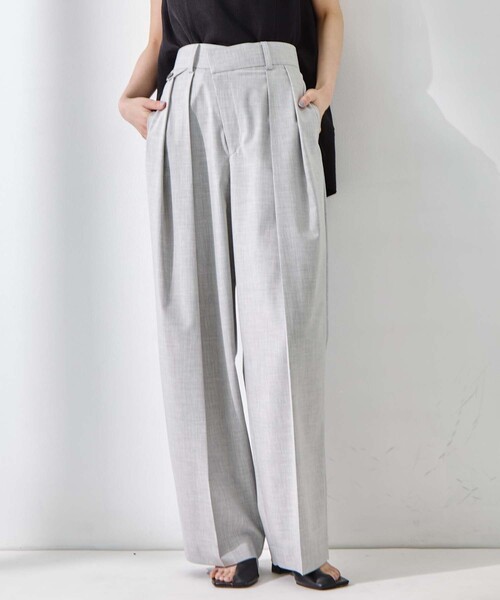 STUDIOUS(ステュディオス)の「【STUDIOUS/ステュディオス】Double Tucked Stretch Trousers/ダブルタックストレッチトラウザーズ/ウォッシャブル/オフィス/美脚見え/ウエストゴム/ストレスフリー(スラックス・レディース・ネイビー/ブラック/ライトグレー・2/1)」の19枚目の写真