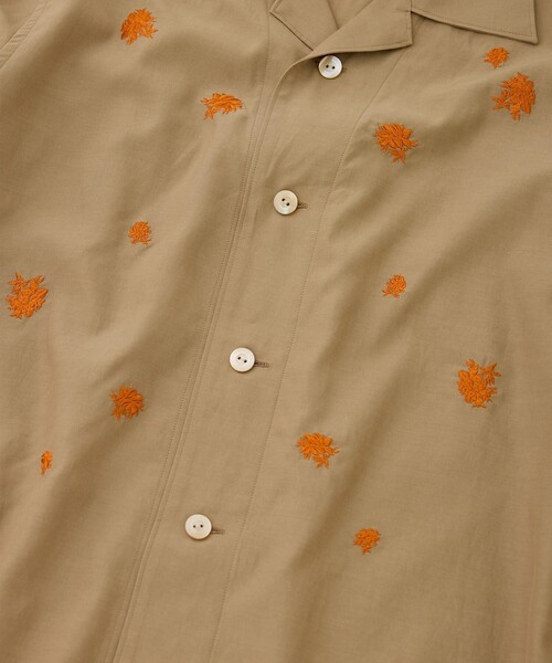 M TO R(ムウトアール)の「【ANTHEM A 】TINY EMBRO O/S SHIRTS(シャツ/ブラウス・レディース・ベージュ・L)」の4枚目の写真
