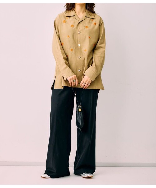 M TO R(ムウトアール)の「【ANTHEM A 】TINY EMBRO O/S SHIRTS(シャツ/ブラウス・レディース・ベージュ・L)」の5枚目の写真