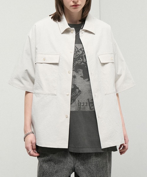 Alfred Alex（アルフレッドアレックス）の「【Alfred Alex】Textured Utility Military Shirt / コットンタッチ ユーティリティー ミリタリーシャツ（シャツ/ブラウス・メンズ・ブラック/チャコール/カーキ/アイボリー・S/M/L）」の15枚目の写真