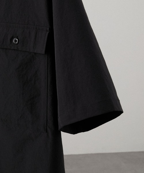 Alfred Alex（アルフレッドアレックス）の「【Alfred Alex】Textured Utility Military Shirt / コットンタッチ ユーティリティー ミリタリーシャツ（シャツ/ブラウス・メンズ・ブラック/チャコール/カーキ/アイボリー・S/M/L）」の7枚目の写真