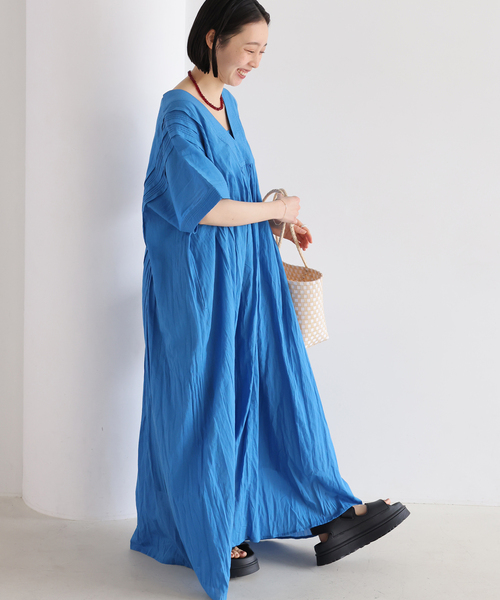 UGG(アグ)の「《追加2》【UGG/アグ】W GOLDENGLOW 1152685:サンダル(サンダル・レディース・ブラック/アイボリー・25cm/24cm/23cm/22cm)」の4枚目の写真