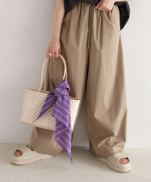 UGG(アグ)の「《追加2》【UGG/アグ】W GOLDENGLOW 1152685:サンダル(サンダル・レディース・ブラック/アイボリー・25cm/24cm/23cm/22cm)」の22枚目の写真