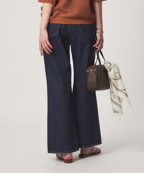 green label relaxing(グリーンレーベルリラクシング)の「セミフレア デニム パンツ(デニムパンツ・レディース・ネイビー/コバルトブルー・36/40/38)」の14枚目の写真