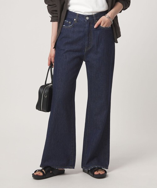 green label relaxing(グリーンレーベルリラクシング)の「セミフレア デニム パンツ(デニムパンツ・レディース・ネイビー/コバルトブルー・36/40/38)」の19枚目の写真