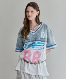デニム配色レタリングVネックルーズフィットTシャツ