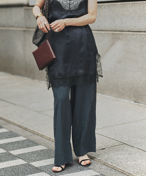 VERMEIL par iena(ヴェルメイユパーイエナ)の「Dry Poplin イージーパンツ(その他パンツ・レディース・ネイビー/ライトグリーン/オレンジ・38/36)」の2枚目の写真