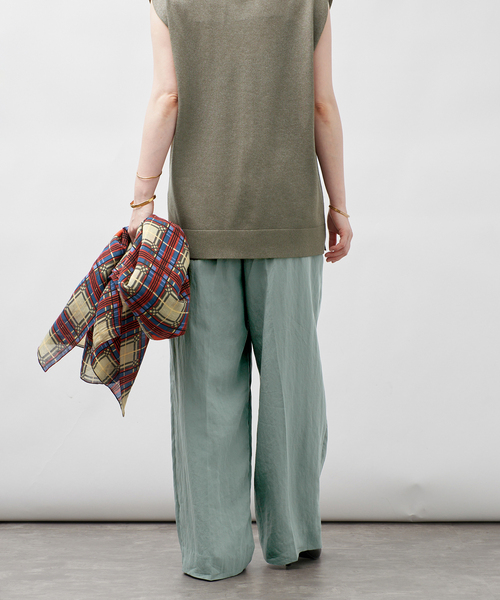 VERMEIL par iena(ヴェルメイユパーイエナ)の「Dry Poplin イージーパンツ(その他パンツ・レディース・ネイビー/ライトグリーン/オレンジ・38/36)」の12枚目の写真