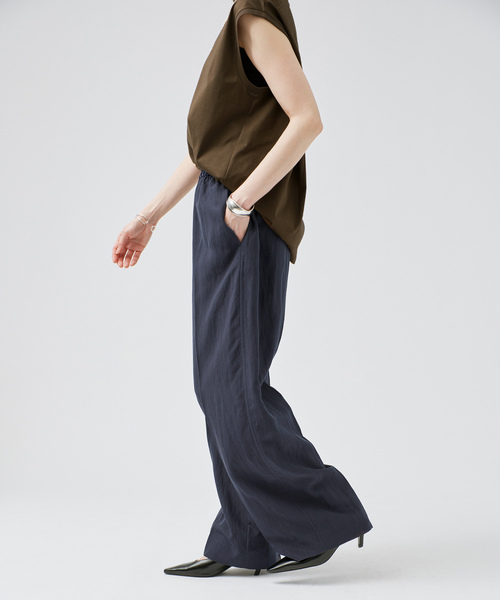 VERMEIL par iena(ヴェルメイユパーイエナ)の「Dry Poplin イージーパンツ(その他パンツ・レディース・ネイビー/ライトグリーン/オレンジ・38/36)」の20枚目の写真