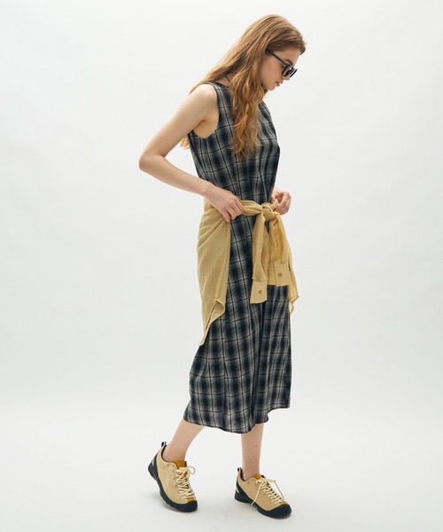 full/fill.(フルフィル)の「back open check long onepiece / バックオープンチェックロングワンピース(ワンピース・レディース・ブラック/アイボリー・FREE)」の4枚目の写真