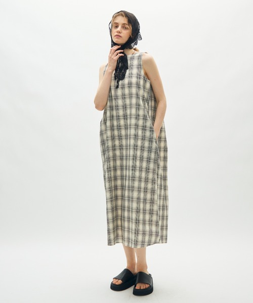 full/fill.(フルフィル)の「back open check long onepiece / バックオープンチェックロングワンピース(ワンピース・レディース・ブラック/アイボリー・FREE)」の19枚目の写真
