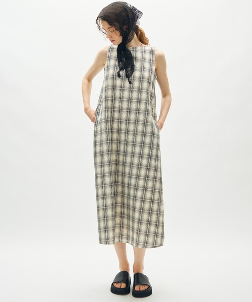 full/fill.(フルフィル)の「back open check long onepiece / バックオープンチェックロングワンピース(ワンピース・レディース・ブラック/アイボリー・FREE)」の21枚目の写真