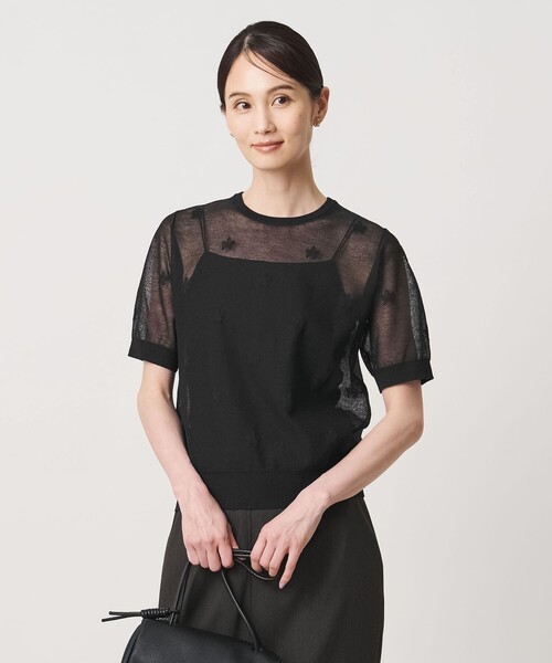 UNITED ARROWS(ユナイテッドアローズ)の「シアー フラワー ショートスリーブ ニット ‐ウォッシャブル‐(ニット/セーター・レディース・ブラック/オフホワイト・FREE)」の2枚目の写真