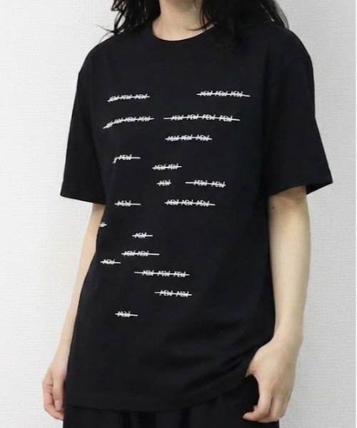 THE CELL.(ザセルドット)の「リラックスシルエット ロゴT 3 RELAXED SILHOUETTE LOGO T-SHIRT 3(Tシャツ/カットソー・レディース・ブラック/オフホワイト・FREE)」の6枚目の写真