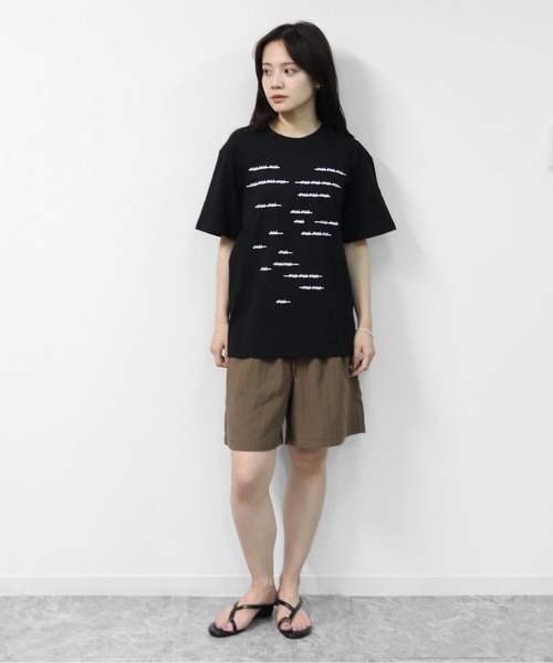 THE CELL.(ザセルドット)の「リラックスシルエット ロゴT 3 RELAXED SILHOUETTE LOGO T-SHIRT 3(Tシャツ/カットソー・レディース・ブラック/オフホワイト・FREE)」の4枚目の写真
