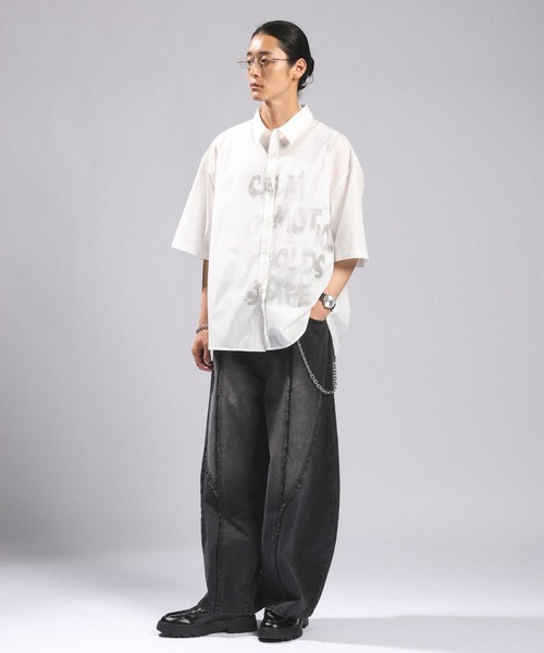 RAGEBLUE（レイジブルー）の「SPRAY LOGO LOOSE FIT SHIRTS/スプレーロゴルーズシルエットシャツ（シャツ/ブラウス・メンズ・サックスブルー/ホワイト/グレー・MEDIUM/LARGE）」の12枚目の写真