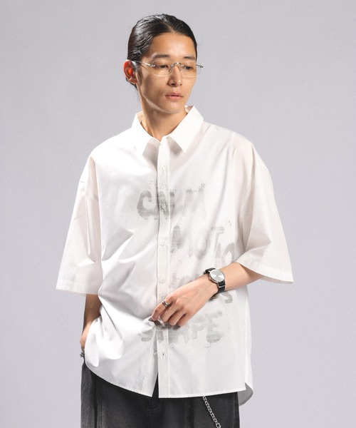 RAGEBLUE（レイジブルー）の「SPRAY LOGO LOOSE FIT SHIRTS/スプレーロゴルーズシルエットシャツ（シャツ/ブラウス・メンズ・サックスブルー/ホワイト/グレー・MEDIUM/LARGE）」の14枚目の写真