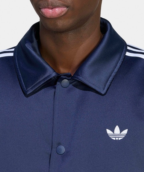 adidas(アディダス)の「adidas/アディダス adidas Originals トレフォイル コーチジャケット トレフォイル スリーストライプ メンズ ストリート スポーティ 2026年秋冬 秋服 冬服(ナイロンジャケット・メンズ・ネイビー/ブラック・S/M/L/XL/XS)」の4枚目の写真