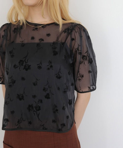 CLEIO(クレイオ)の「【CLEIO】フロッキーシアーブラウス FLOCKY SHEER BLOUSE(カーディガン/ボレロ・レディース・オフホワイト/グレー/ブラック・FREE)」の3枚目の写真