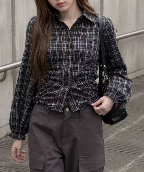 Achic(アシック)の「チェック柄シャーリングショートシャツ(シャツ/ブラウス・レディース・ブラック/テラコッタ/ブラウン系その他/ブラウン・M)」の8枚目の写真