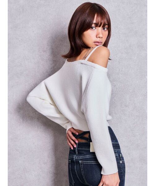 GYDA(ジェイダ)の「GGワンショルbijouニットトップス(ニット/セーター・レディース・オフホワイト/ブラック/イエロー・FREE)」の10枚目の写真