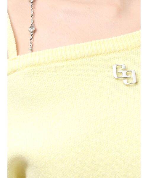 GYDA(ジェイダ)の「GGワンショルbijouニットトップス(ニット/セーター・レディース・オフホワイト/ブラック/イエロー・FREE)」の6枚目の写真