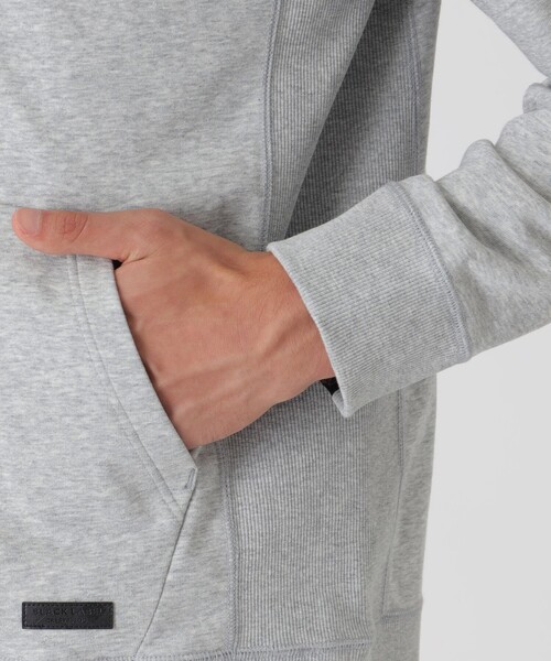 BLACK LABEL CRESTBRIDGE(ブラックレーベル・クレストブリッジ)の「クレストブリッジチェックコンビバックパイルパーカー(パーカー・メンズ・オフホワイト/ライトグレー/ベージュ系その他3/ブラック・XL/L/M)」の22枚目の写真