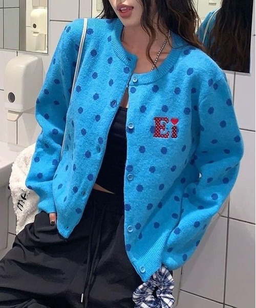 AsheKsha（アシクシャ）の「水玉柄ロゴ刺繍ニットカーディガン ショート丈 レディーストップス（カーディガン/ボレロ・レディース・ブルー・S/M）」の11枚目の写真