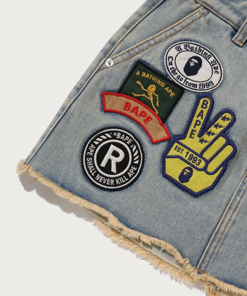 A BATHING APE（アベイシングエイプ）の「MULTI  LOGO DENIM SKIRT（デニムスカート・レディース・ライトインディゴブルー・X-SMALL）」の6枚目の写真