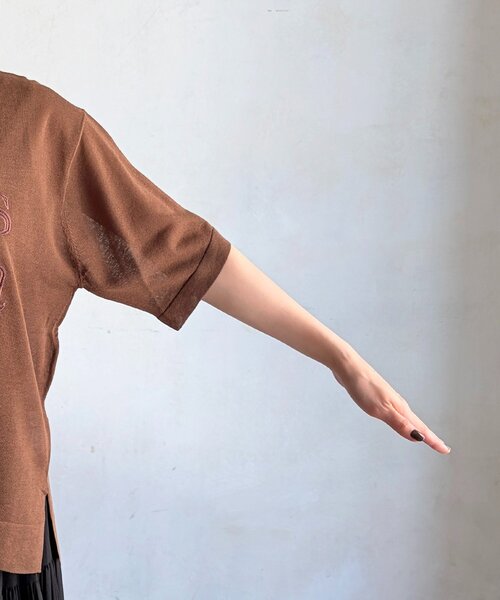 un dix cors（アンディコール）の「刺繍ロゴニットプルオーバー（ニット/セーター・レディース・ブラウン/ブラック/レッド・FREE）」の20枚目の写真
