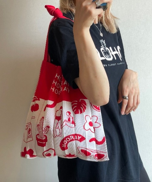 KNT365(ケイエヌティサンロクゴ)の「Knitty Hooray(ショルダーバッグ・レディース・ベージュ/レッド・FREE)」の1枚目の写真