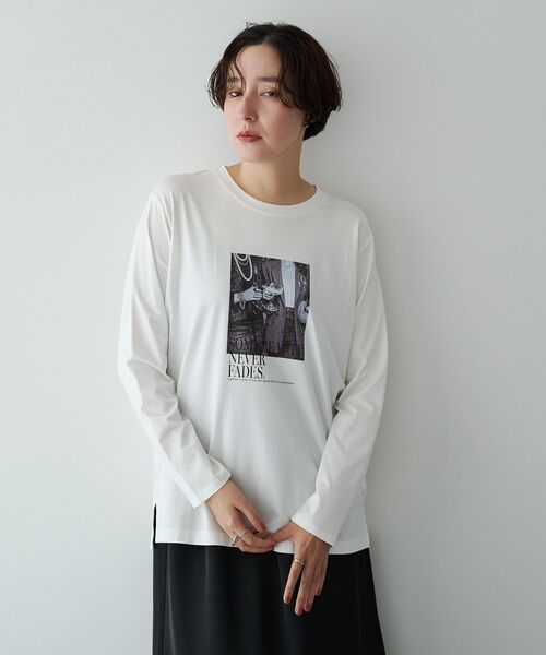 YECCA VECCA(イェッカヴェッカ)の「フォトプリントロンTee(Tシャツ/カットソー・レディース・ブラック/オフホワイト・FREE)」の3枚目の写真