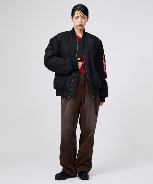 Alpha Industries(アルファインダストリーズ)の「【ALPHA / アルファ】MA-1 RELAXED FIT FLIGHT JACKET / オックスフォード リラックスフィット フライトジャケット / ユニセックス(ブルゾン・メンズ・カーキ/ブラック・XL/L/M)」の6枚目の写真