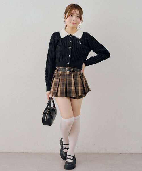 continuer de NICE CLAUP（コンティニューデナイスクラップ）の「衿フェザーケーブルポロニット（ニット/セーター・レディース・グレー/ブラック/アイボリー/ボルドー・FREE）」の9枚目の写真